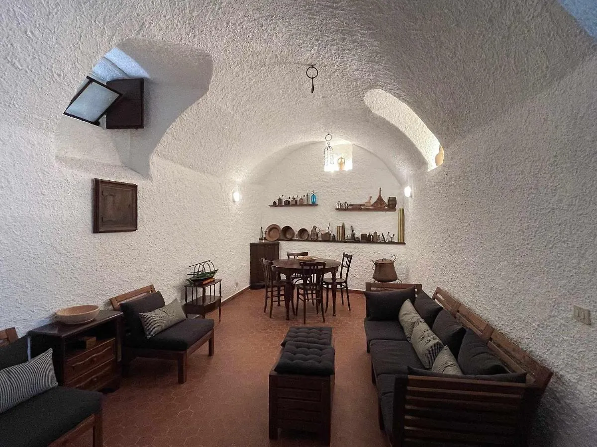 Il Convento Ancient Apartment With Private Garden Белладжо