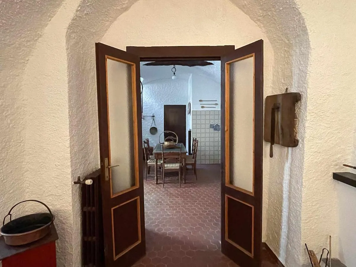 Il Convento Ancient Apartment With Private Garden Белладжо Дом отдыха