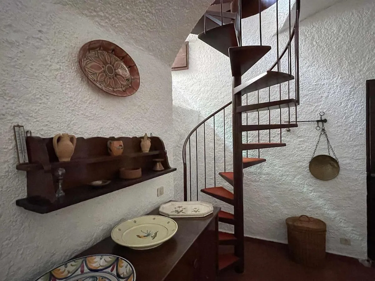 Il Convento Ancient Apartment With Private Garden Белладжо
