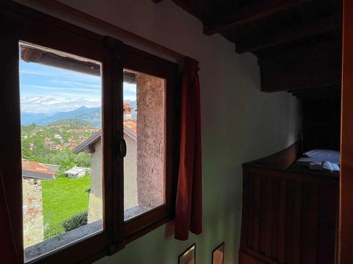 Дом отдыха Il Convento Ancient Apartment With Private Garden Белладжо Италия