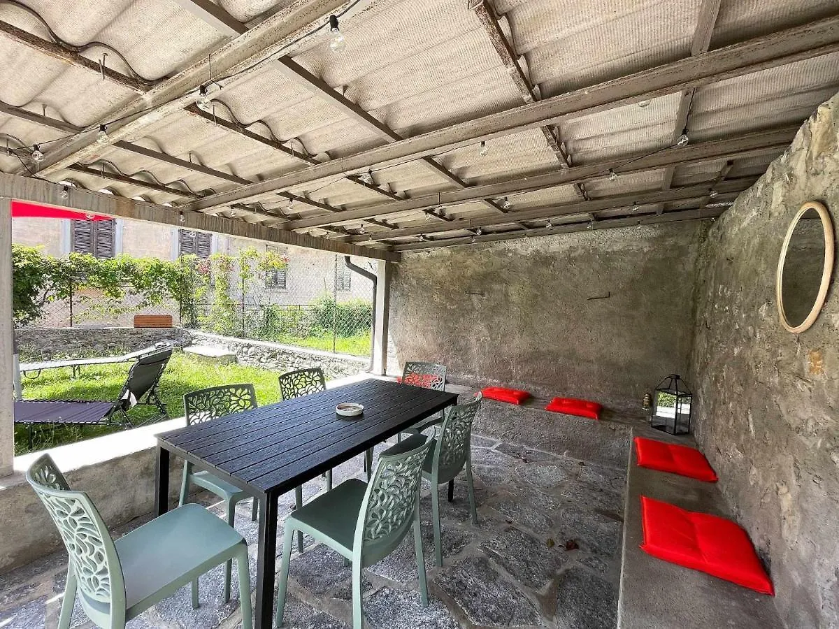 Il Convento Ancient Apartment With Private Garden Белладжо Италия