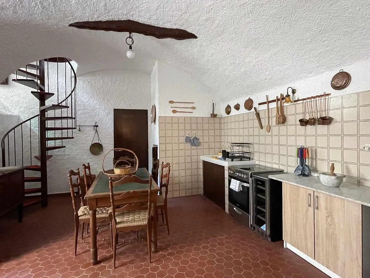 Il Convento Ancient Apartment With Private Garden Белладжо Дом отдыха